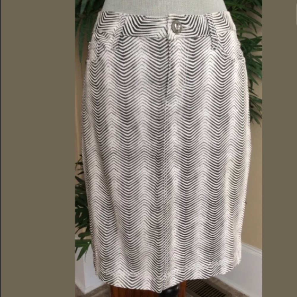 STEIN MART BOUTIQUE ZEBRA ANIMAL PENCIL